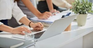 Diploma ou skill? Especialistas apontam o que o mercado de TI mais valoriza