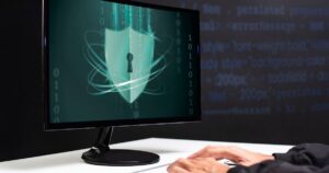 Golpe usando sites clonados instala malware de acesso remoto