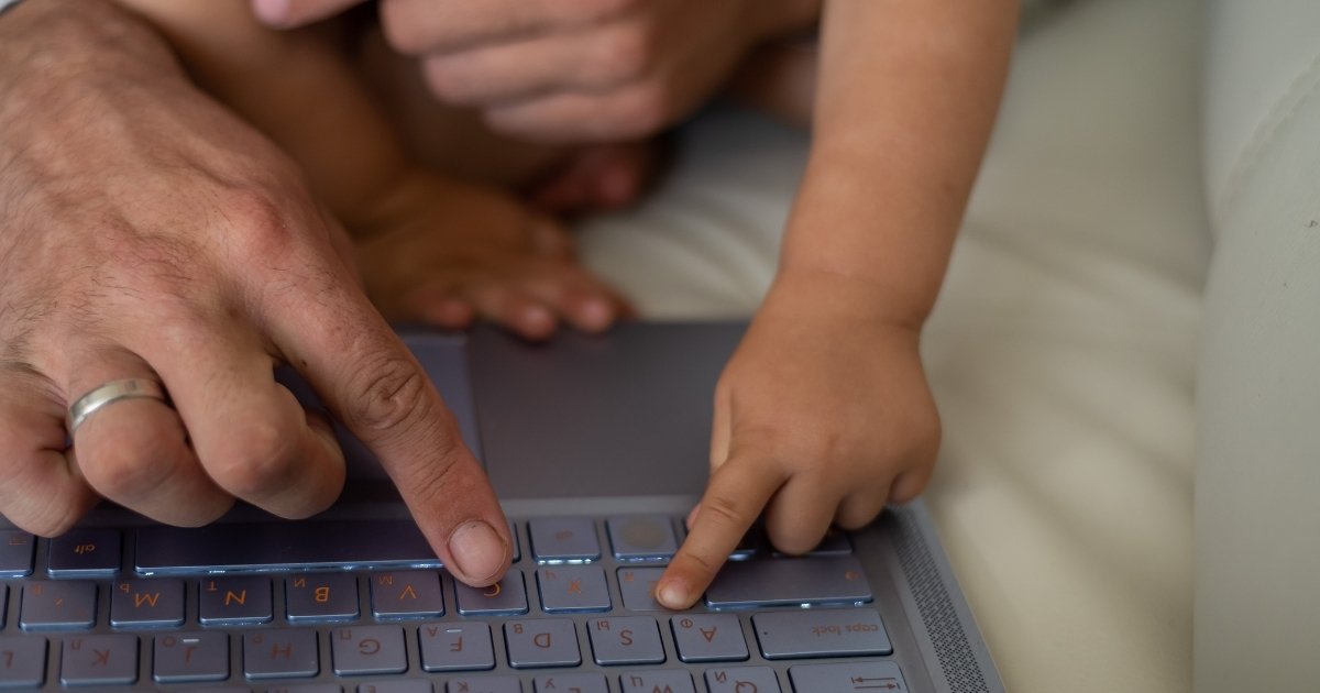 Projeto de lei propõe regras para proteger crianças e adolescentes nas redes sociais