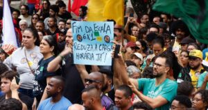 Fim da escala 6x1 tem apoio de 71% dos brasileiros, aponta Datafolha