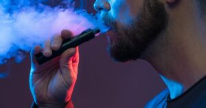 medida-historica-barra-acesso-cigarro-novas-geracoes