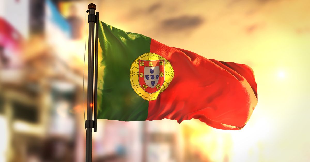 O que muda com a reforma trabalhista que paralisou setores em Portugal