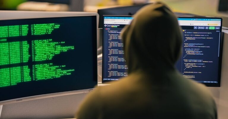 Quadrilhas usam ataques digitais para planejar roubos de hardware nos EUA